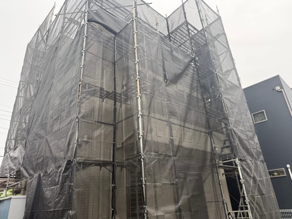 平塚市T様邸 足場仮設工事